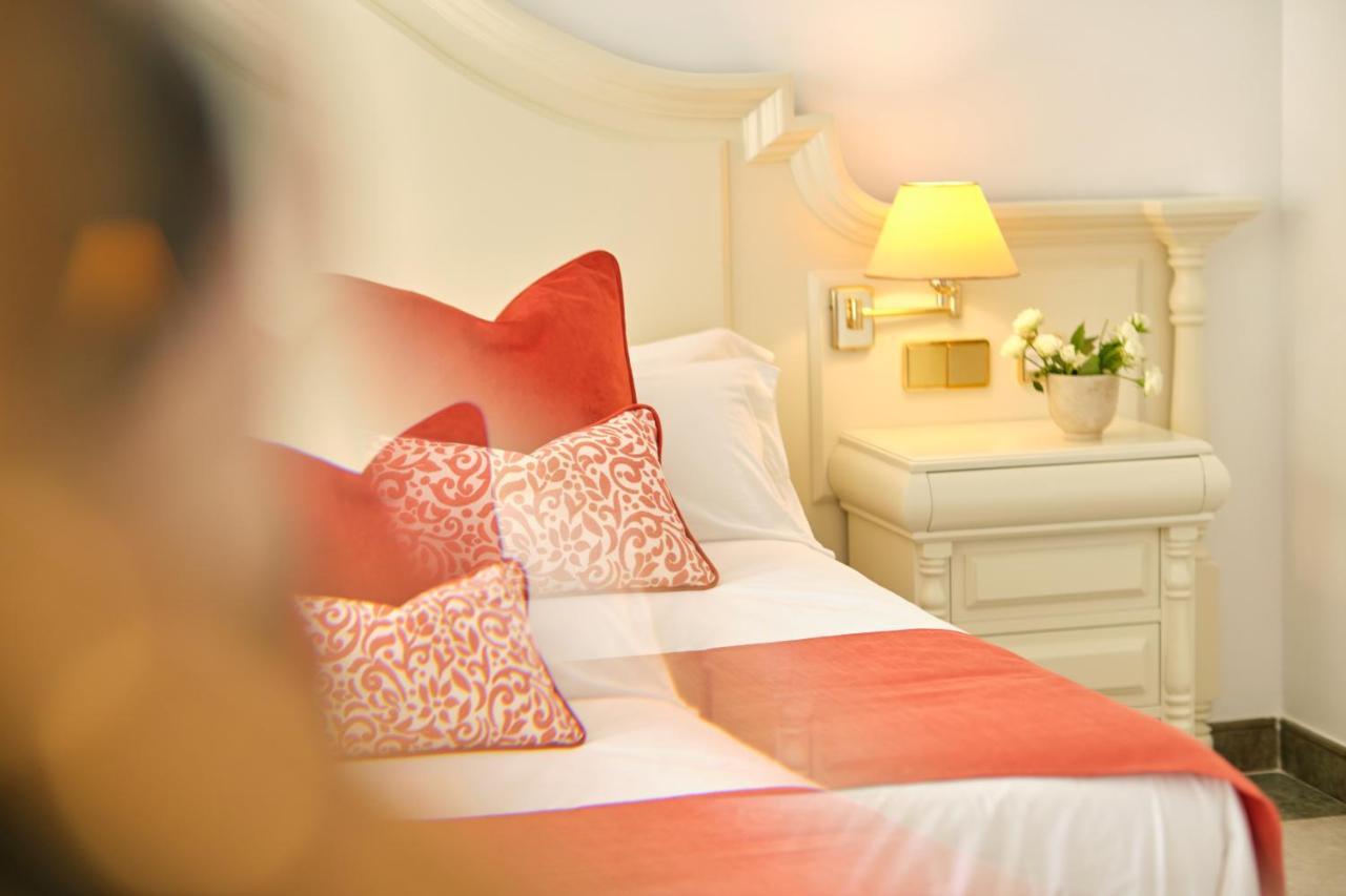 La Moraleja The Quiet Hotel - Adults Only Cala de Sant Vicenc Екстериор снимка