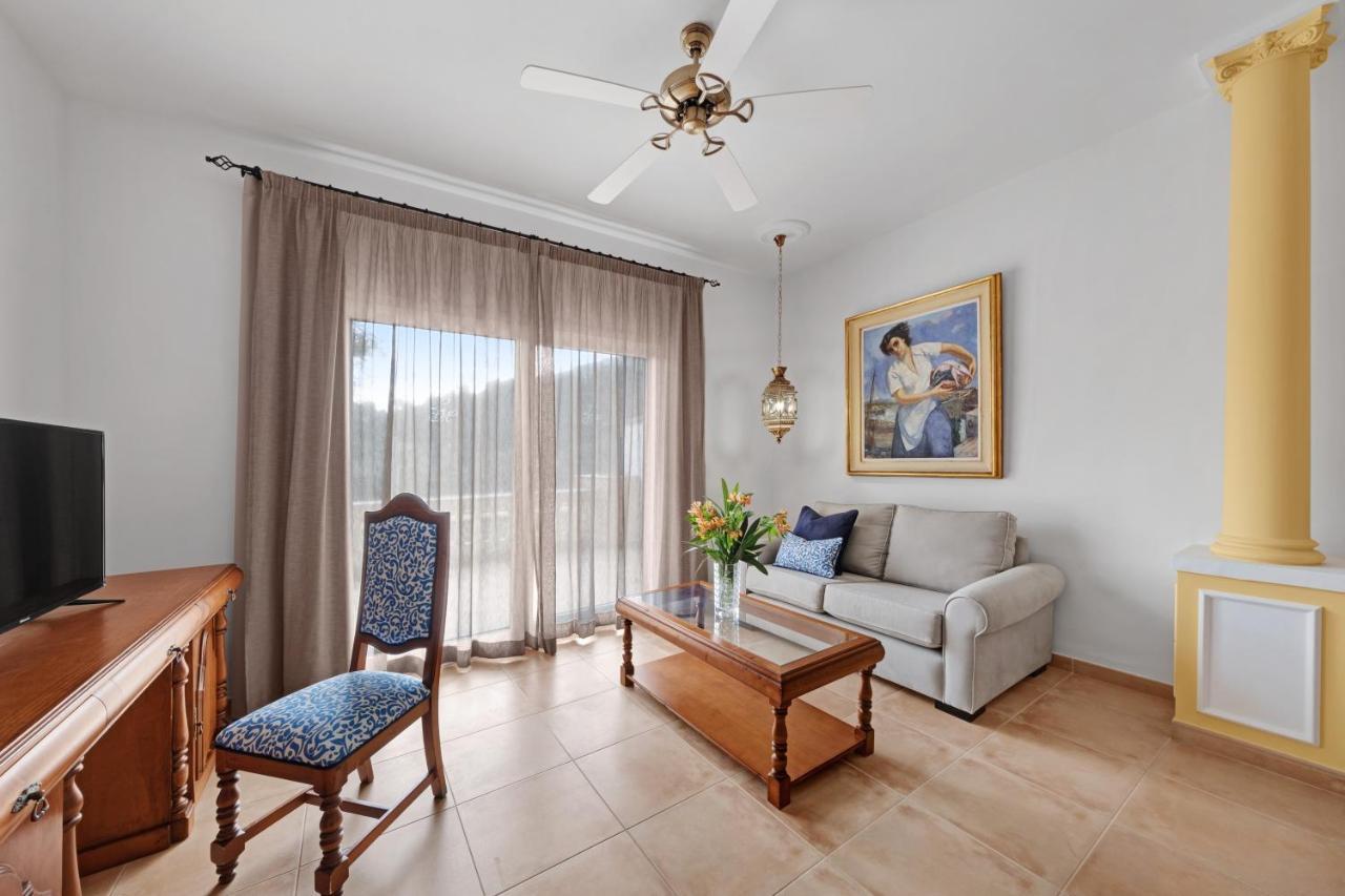 La Moraleja The Quiet Hotel - Adults Only Cala de Sant Vicenc Екстериор снимка