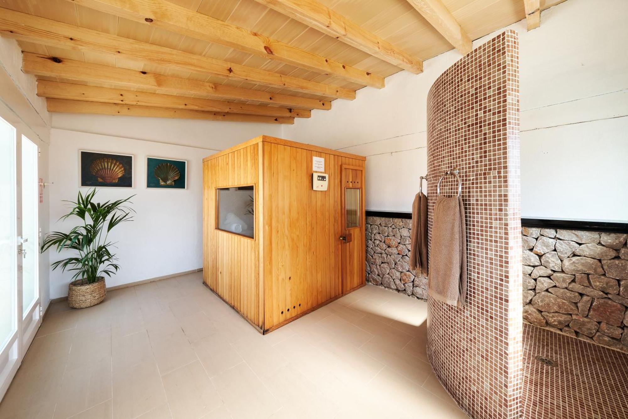 La Moraleja The Quiet Hotel - Adults Only Cala de Sant Vicenc Екстериор снимка